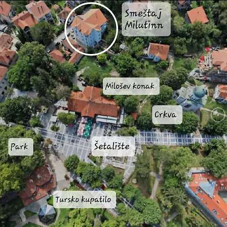 アパート Smestaj Milutinn ソコバニャ