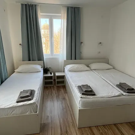 Smestaj Milutinn アパート ソコバニャ