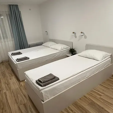 アパート Smestaj Milutinn ソコバニャ