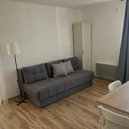 アパート Smestaj Milutinn