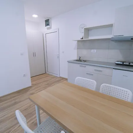 Smestaj Milutinn アパート *