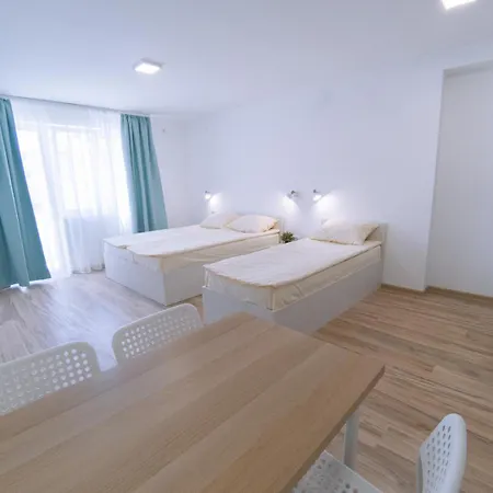 アパート Smestaj Milutinn *