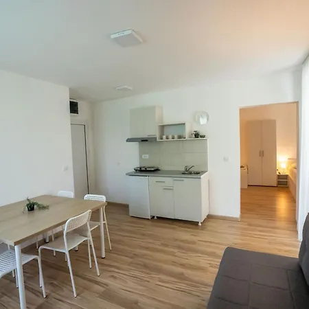 Apartman Smestaj Milutinn *