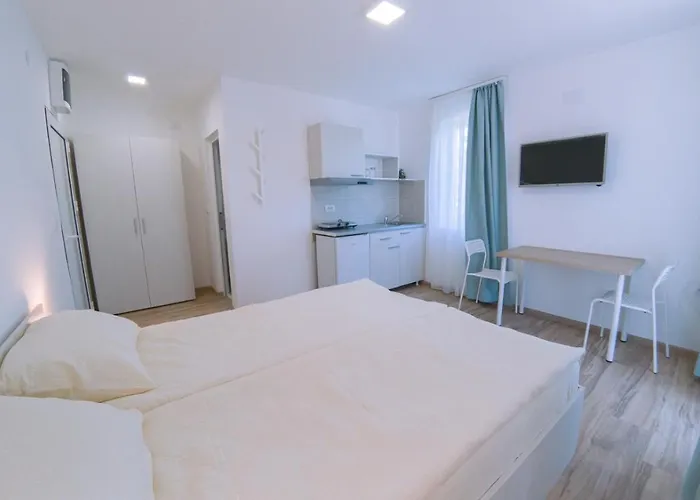 Smestaj Milutinn Apartamento