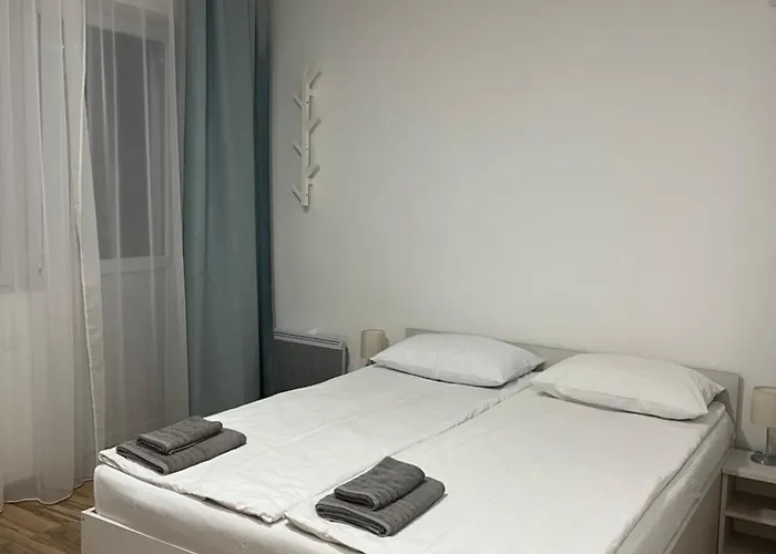 Smestaj Milutinn Apartamento *