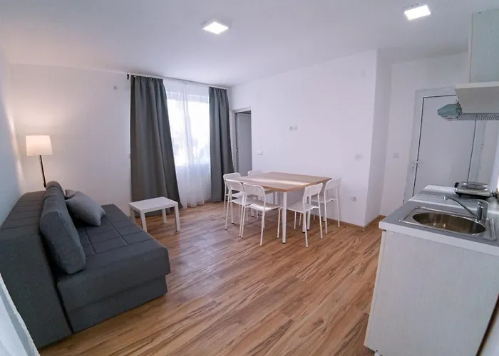 Smestaj Milutinn Apartamento *